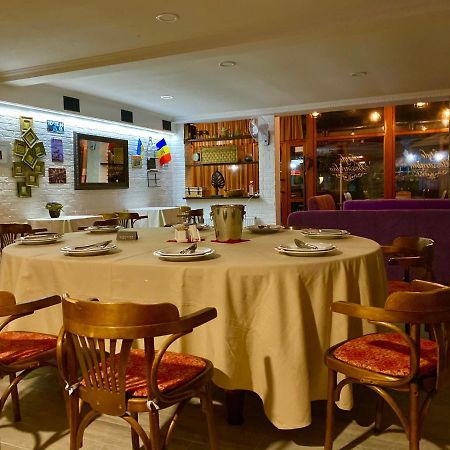 Hotel Style Bessarabia Kiliya Bagian luar foto