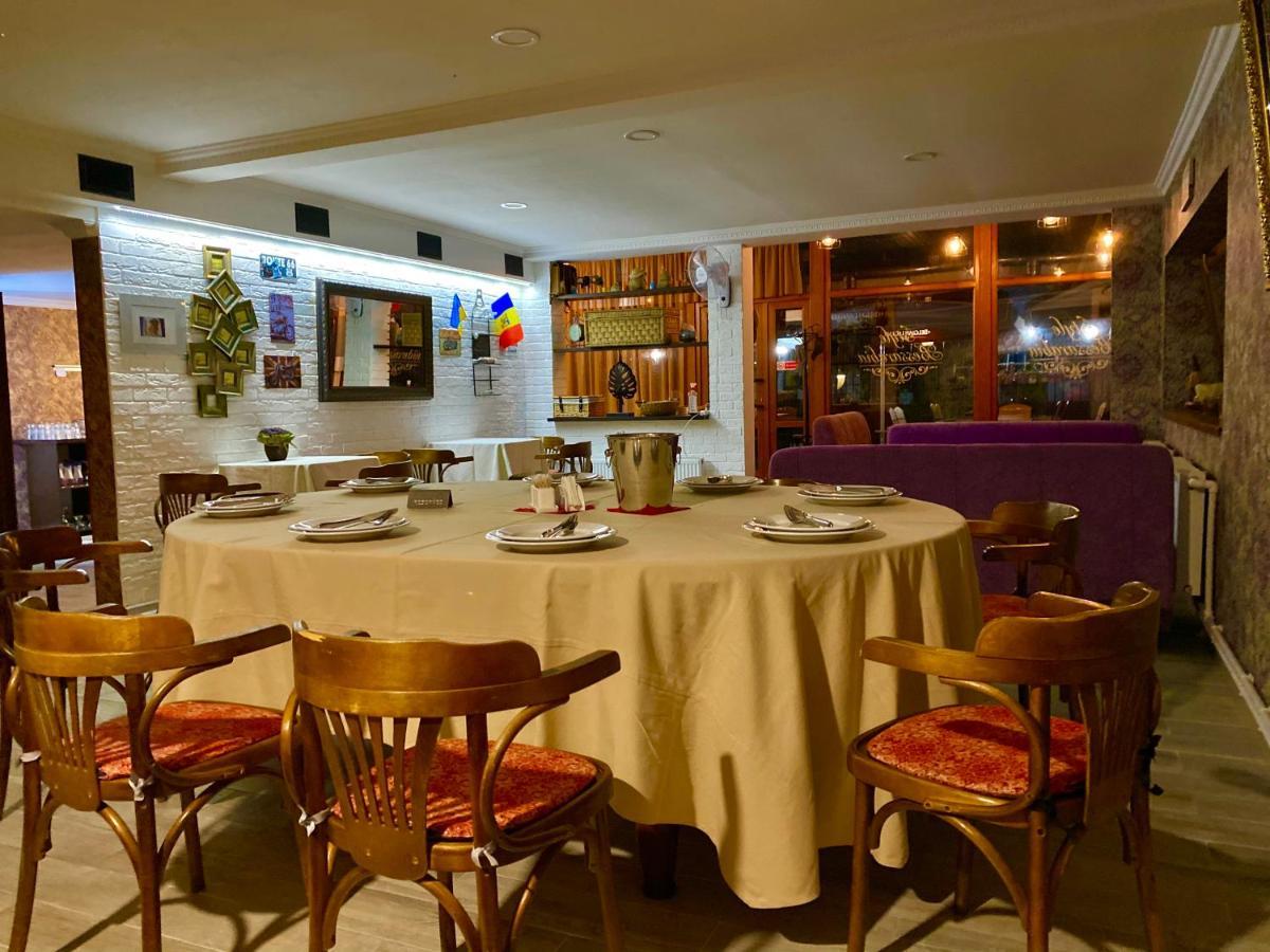 Hotel Style Bessarabia Kiliya Bagian luar foto